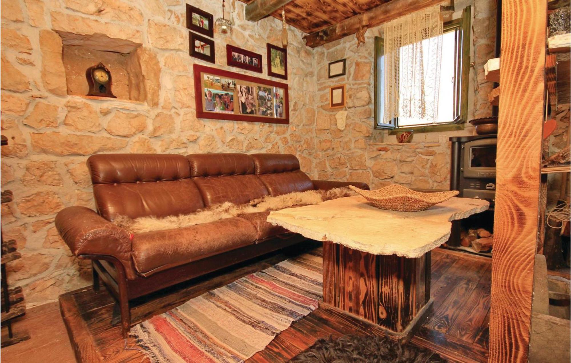 Beautiful Home In Crkvice With Kitchenette Kuna Pelješka 外观 照片